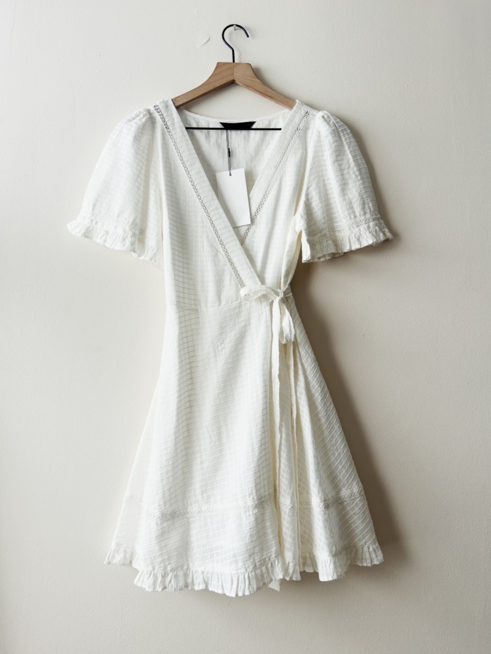 Zara White Cotton SHORT WRAP TEXTURED DRESS Mini size S NWT